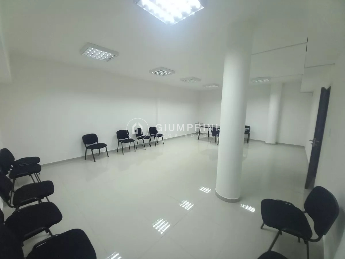 Apartamento ID.1235 - Alquiler Oficina - Pocitos Nuevo 
