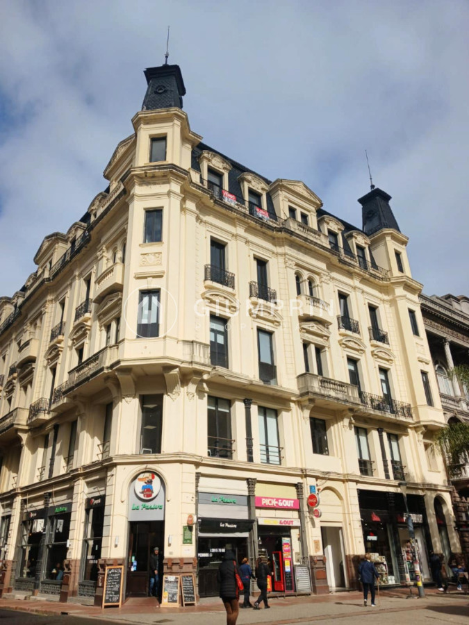 Apartamento ID.1107 - Venta apartamento con renta tipo loft 1 dormitorio Alhambra Plaza - A estrenar - Ciudad Vieja