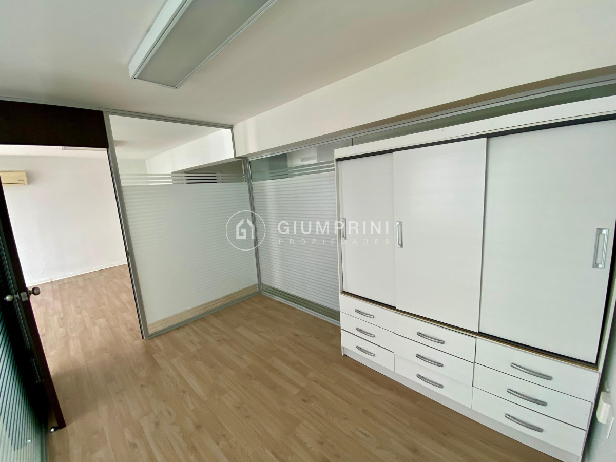 Oficina ID.1035 - Alquiler Oficina - Pocitos Nuevo - World Trade Center