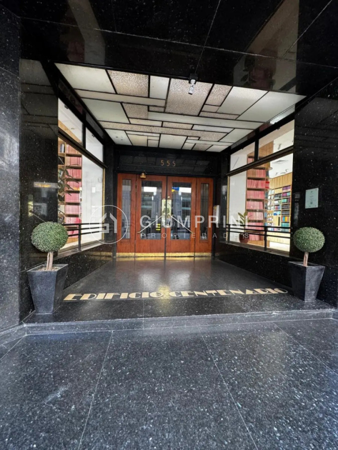 Oficina ID.1246 - Alquiler de Oficina en Ciudad Vieja - Edificio Centenario