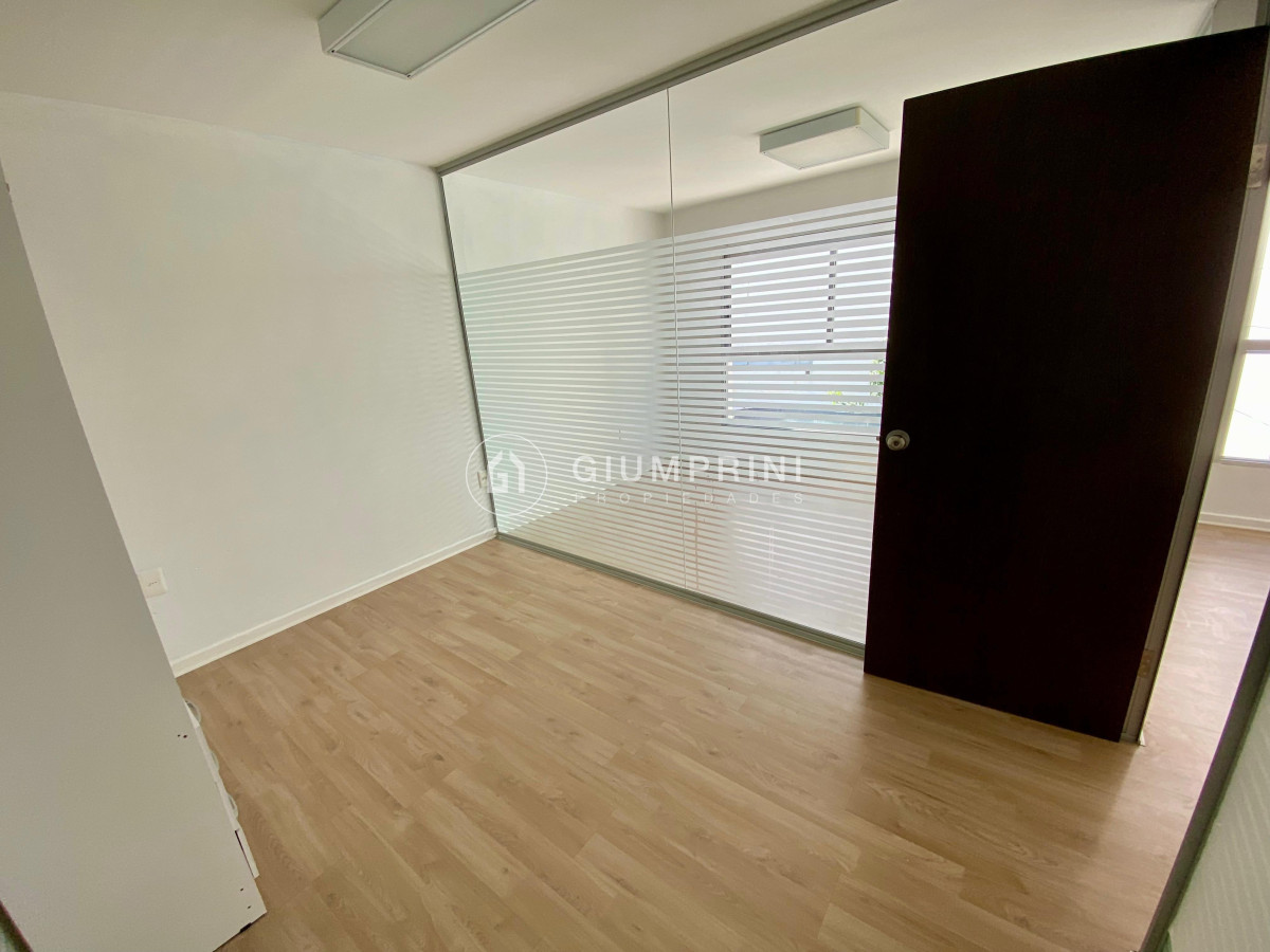 Oficina ID.1035 - Alquiler Oficina - Pocitos Nuevo - World Trade Center