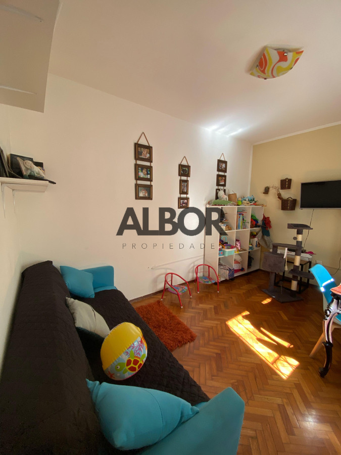 Apartamento ID.565 - Alquiler Apto 3 Dormitorios + Terraza con Parillero de uso exclusivo + SIN GASTOS COMUNES - Malvín 