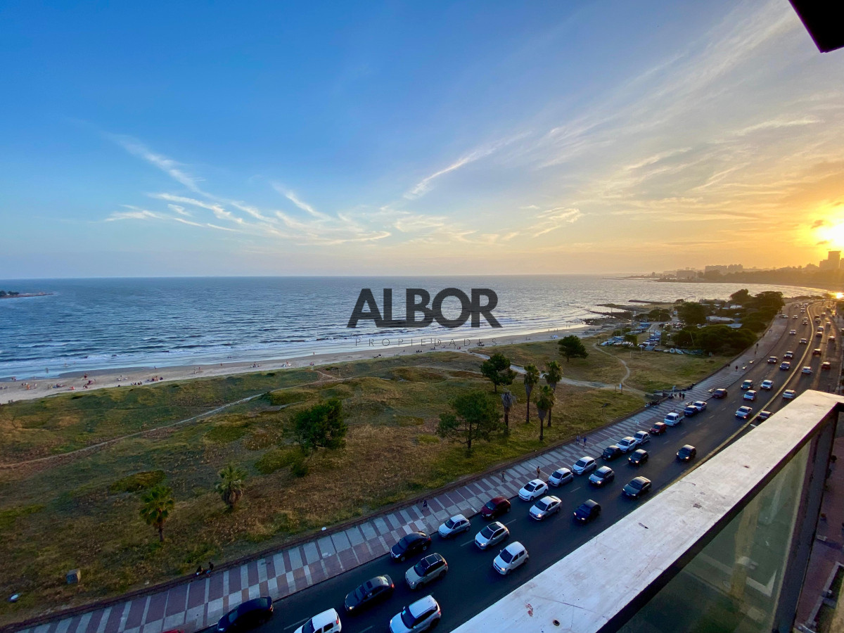 Apartamento ID.443 - Alquiler Apartamento 3 Dormitorios + Garage - Malvin