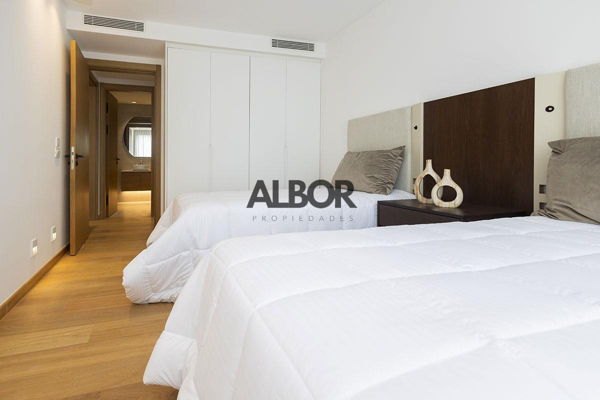 Apartamento ID.466 - Alquiler Apartamento 2 Dormitorios Con Garage en Carrasco - Barrio Parque - Alive Residence