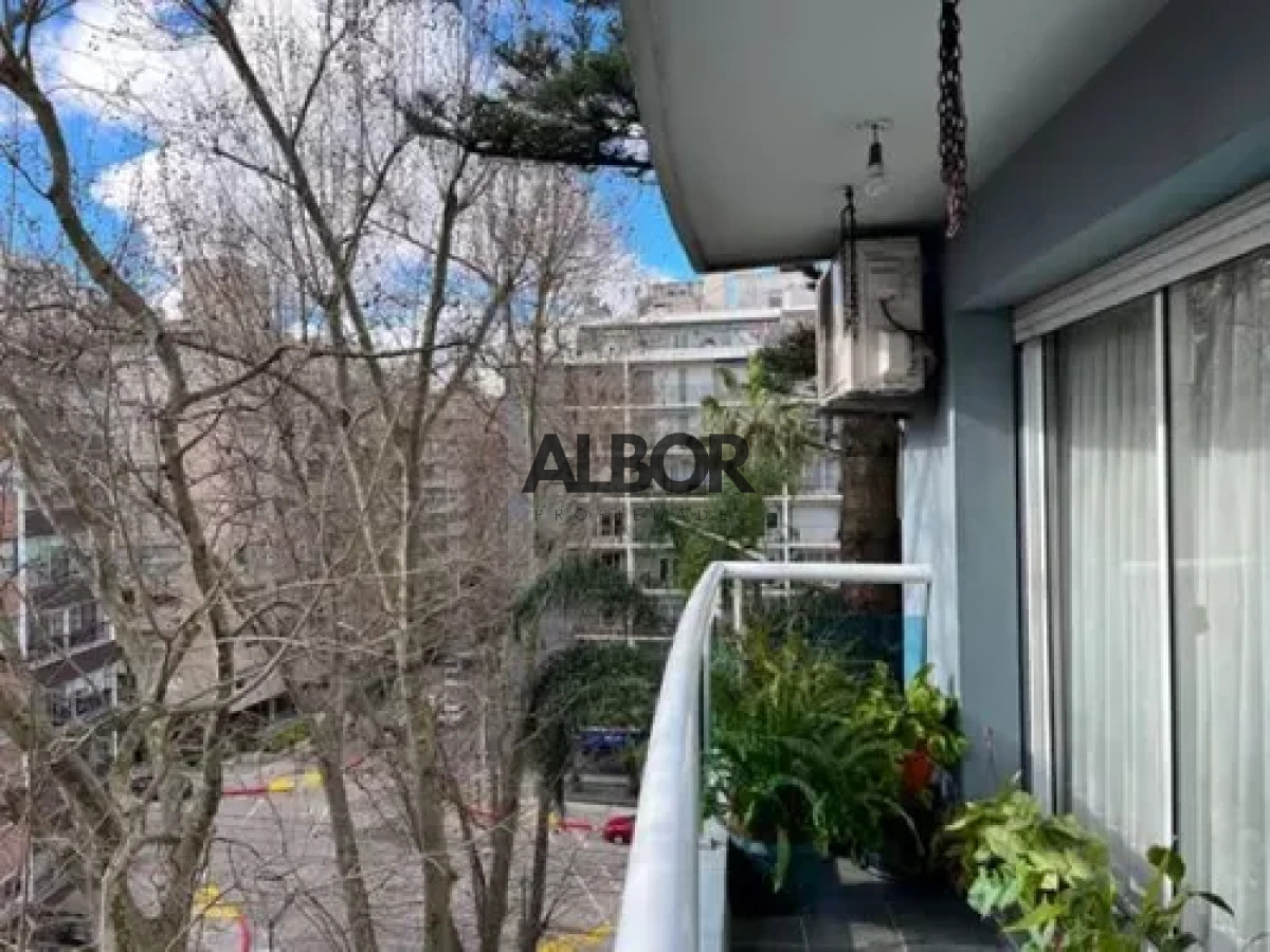 Apartamento ID.334 - Alquiler Apartamento 2 Dormitorios + Garage - Pocitos