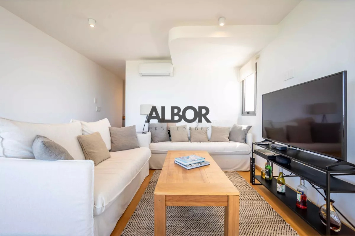 Apartamento ID.396 - Alquiler apartamento 3 Dormitorios Punta Carretas  + garage  Birdie Golf