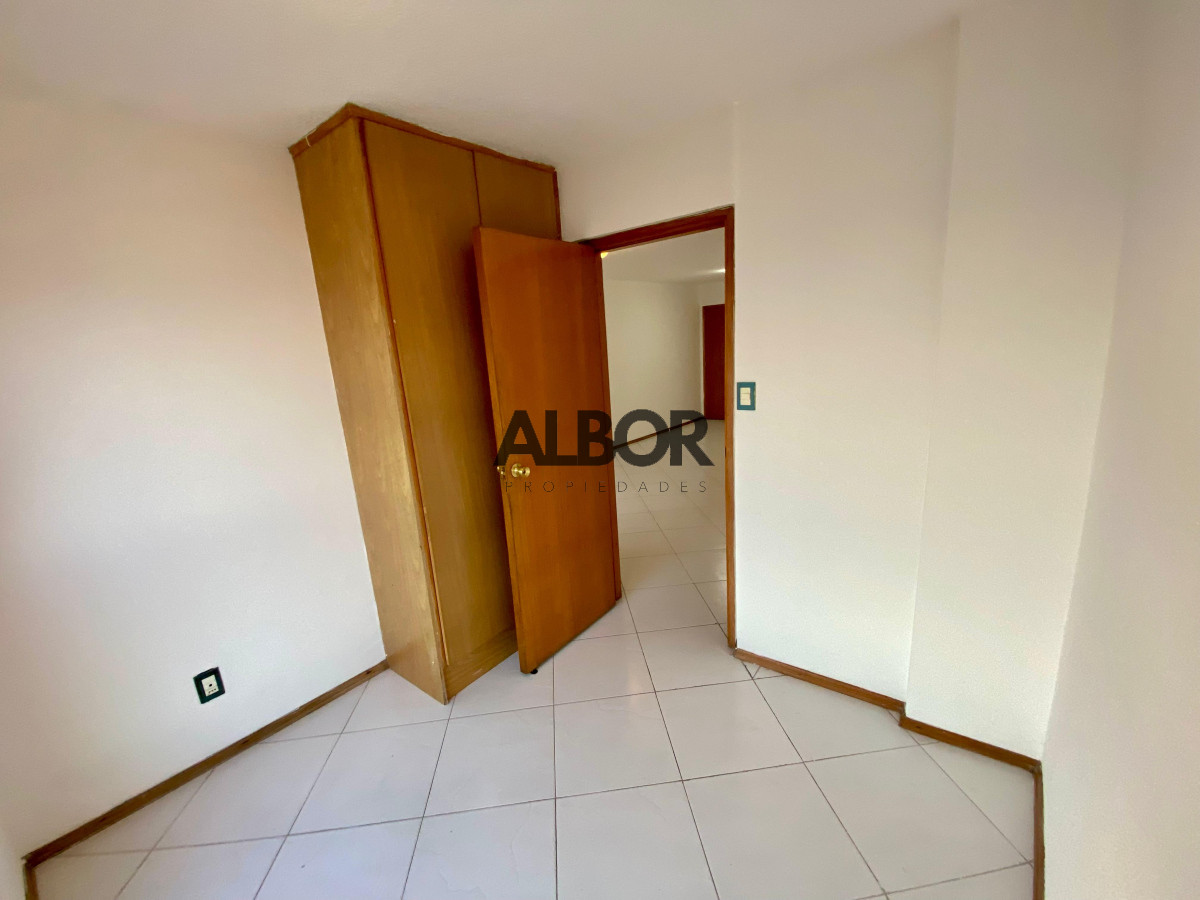 Apartamento ID.443 - Alquiler Apartamento 3 Dormitorios + Garage - Malvin