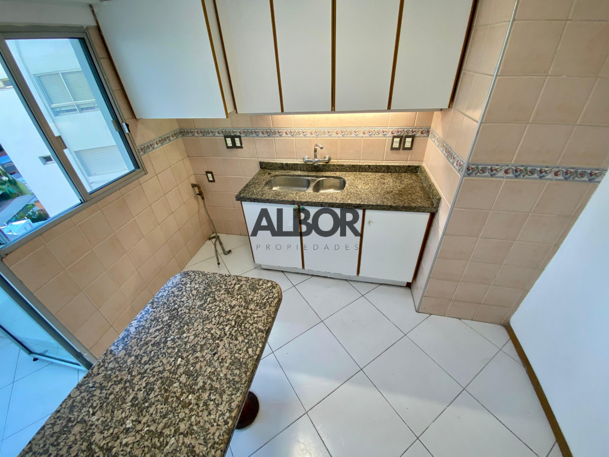 Apartamento ID.443 - Alquiler Apartamento 3 Dormitorios + Garage - Malvin