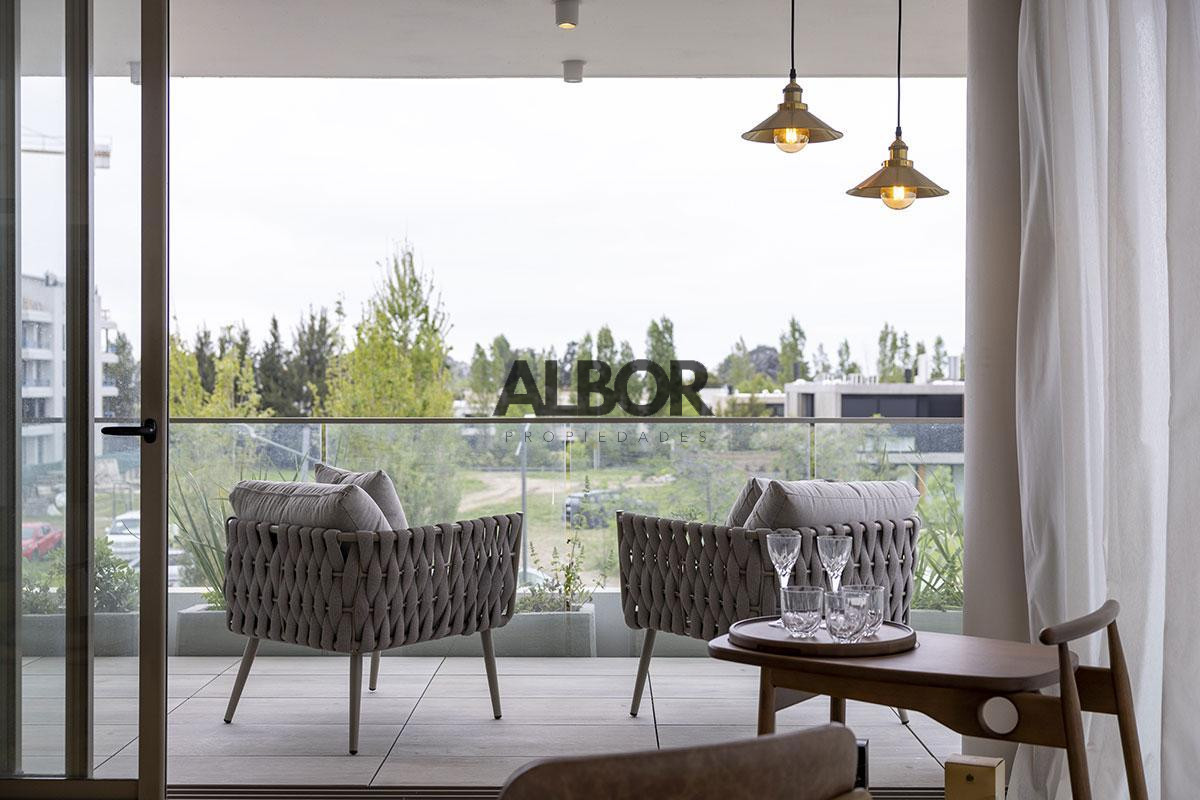 Apartamento ID.466 - Alquiler Apartamento 2 Dormitorios Con Garage en Carrasco - Barrio Parque - Alive Residence