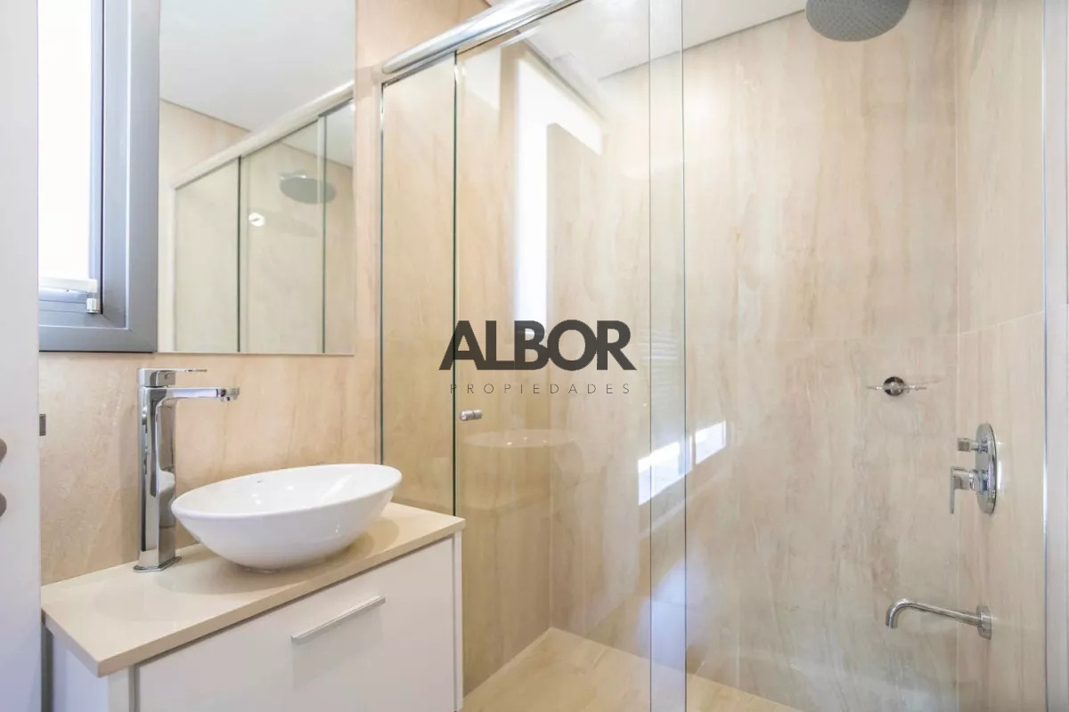 Apartamento ID.396 - Alquiler apartamento 3 Dormitorios Punta Carretas  + garage  Birdie Golf