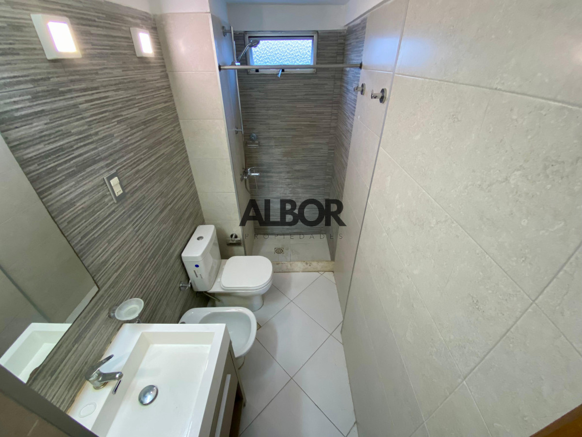 Apartamento ID.443 - Alquiler Apartamento 3 Dormitorios + Garage - Malvin