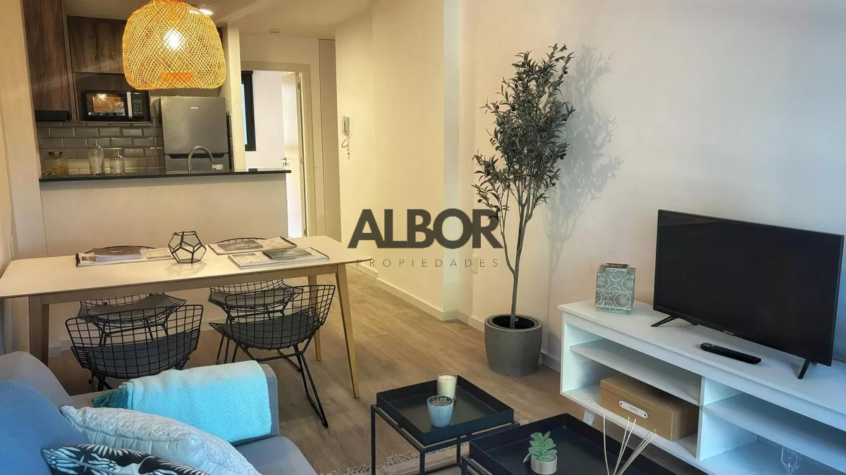 Apartamento ID.32 - Alquiler Apartamento Un Dormitorio + Garage - Cordón Sur