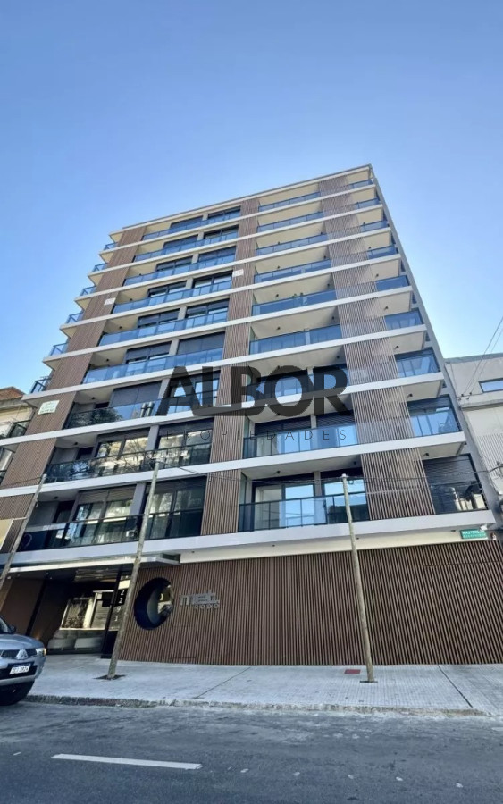 Apartamento ID.32 - Alquiler Apartamento Un Dormitorio + Garage - Cordón Sur