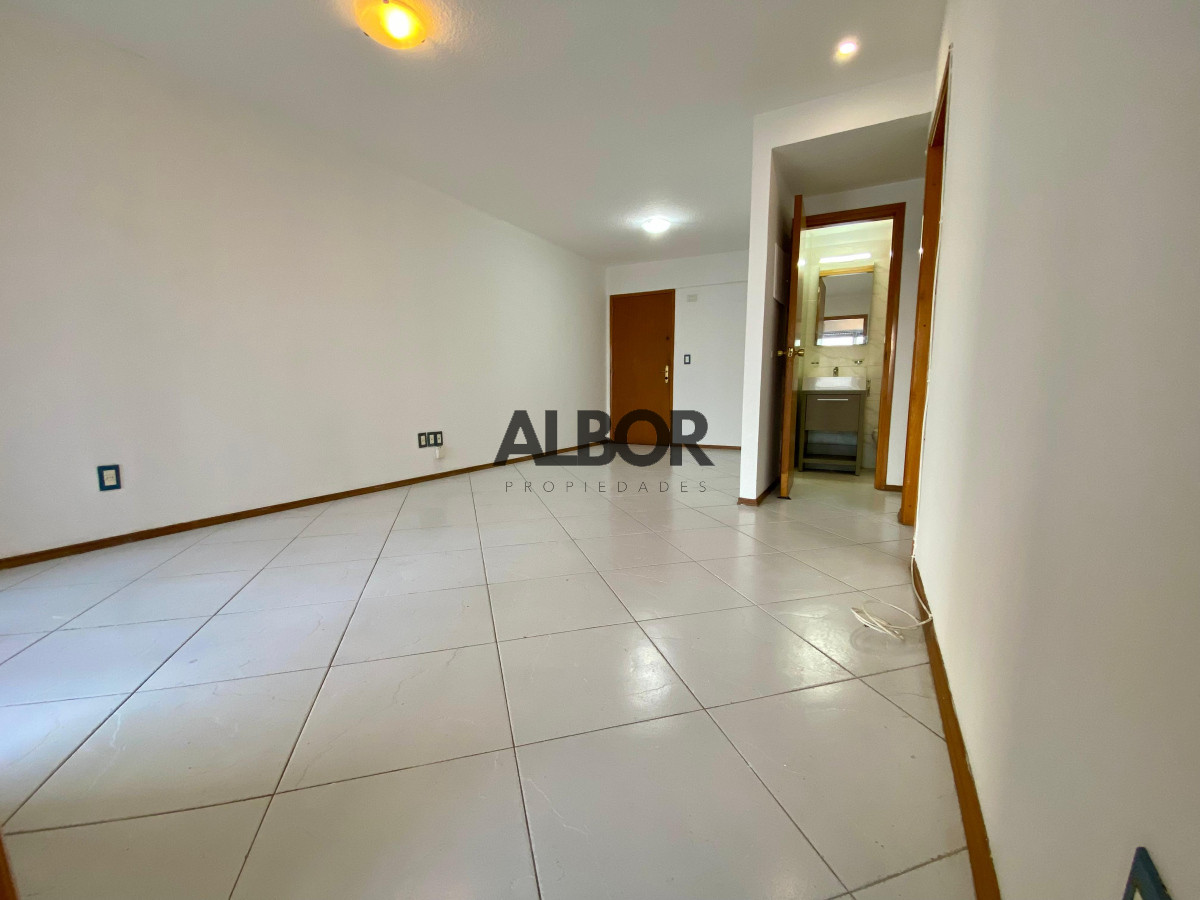 Apartamento ID.443 - Alquiler Apartamento 3 Dormitorios + Garage - Malvin