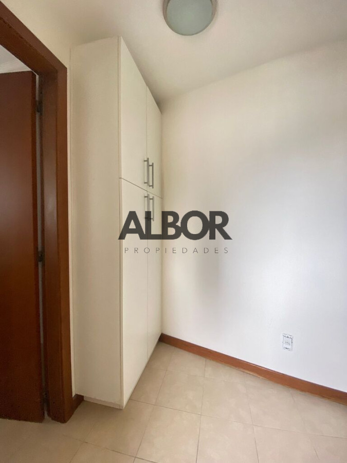 Apartamento ID.245 - Alquiler Apartamento 3 dormitorios - Punta Carretas