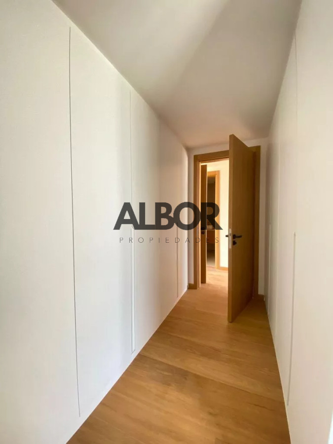 Apartamento ID.350 - Alquiler Apartamento 3 Dormitorios Con Garage en Carrasco - Barrio Parque - Alive Residence