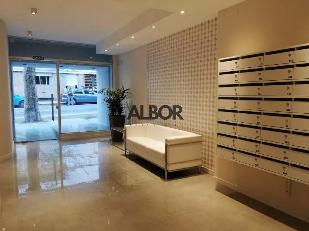 Apartamento ID.439 - Alquiler Apartamento 1 Dormitorios - EDIFICIO QUADRA Centro