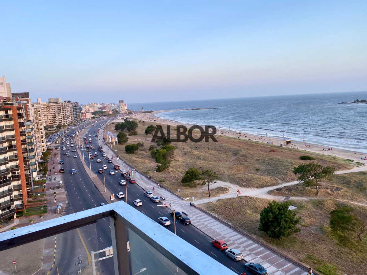 Apartamento ID.443 - Alquiler Apartamento 3 Dormitorios + Garage - Malvin