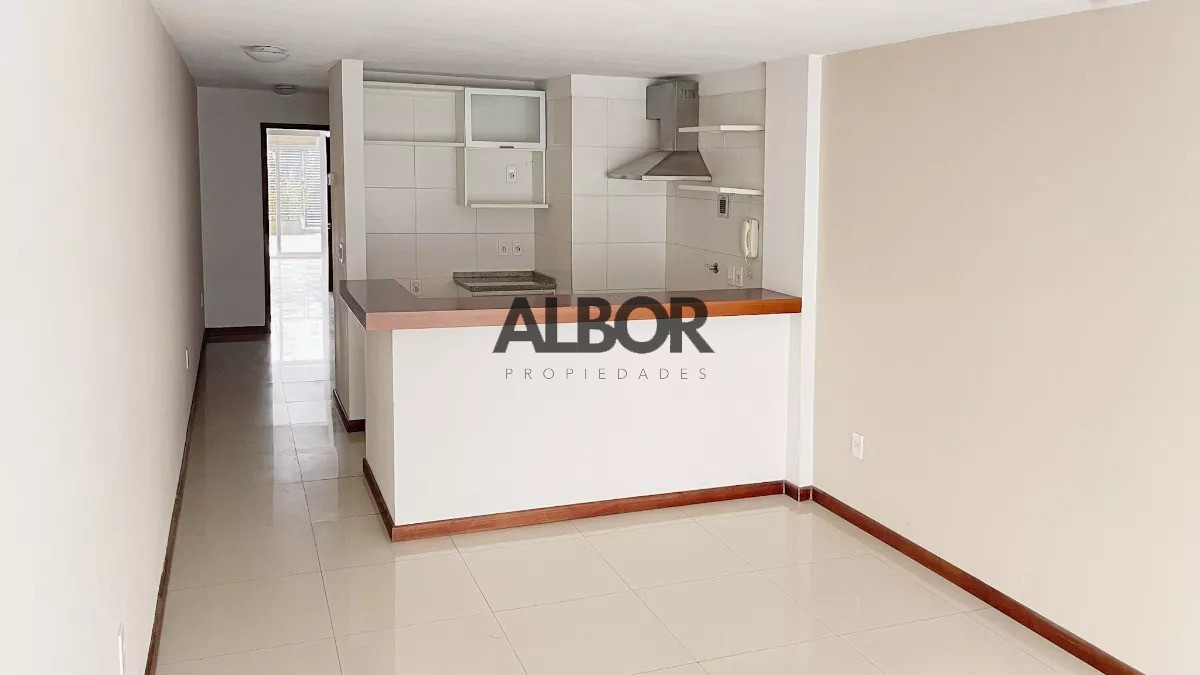 Apartamento ID.75 - Alquiler Apartamento 1 Dormitorio Con Patio - Villa Biarritz