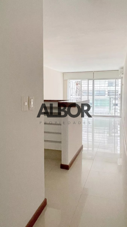 Apartamento ID.75 - Alquiler Apartamento 1 Dormitorio Con Patio - Villa Biarritz