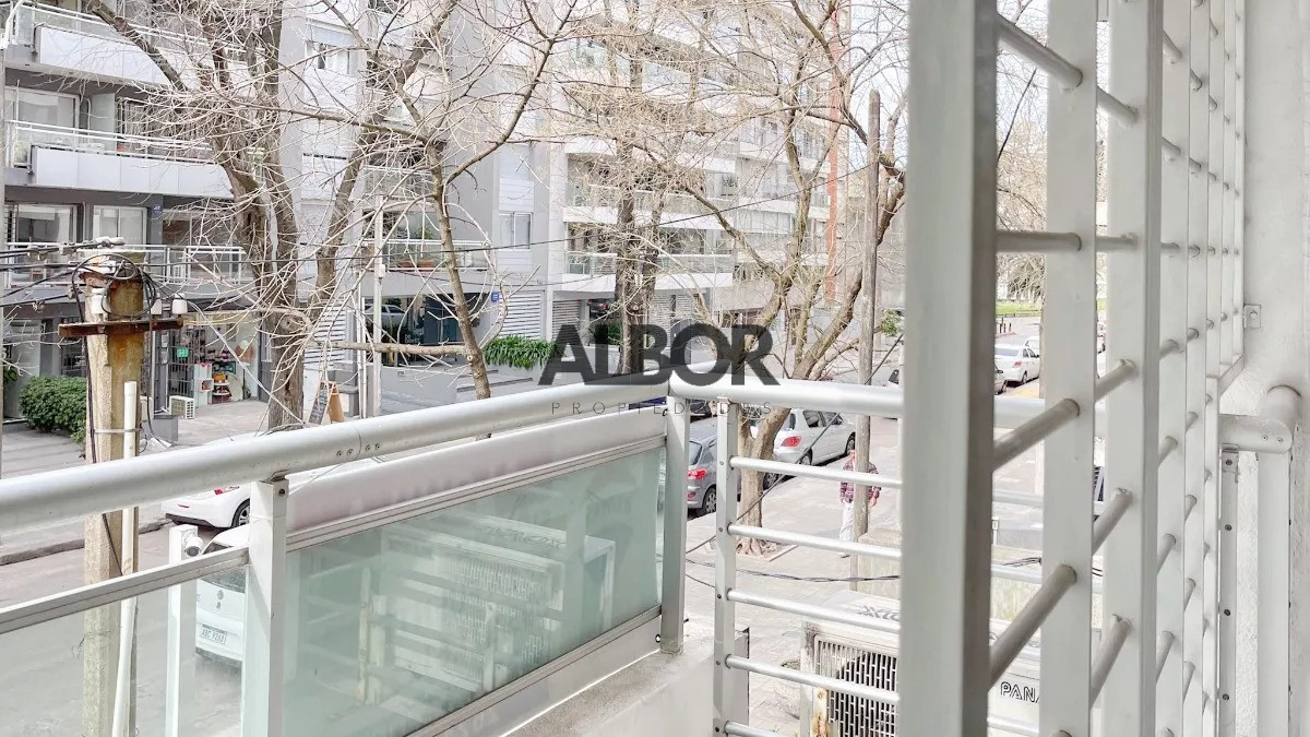 Apartamento ID.75 - Alquiler Apartamento 1 Dormitorio Con Patio - Villa Biarritz