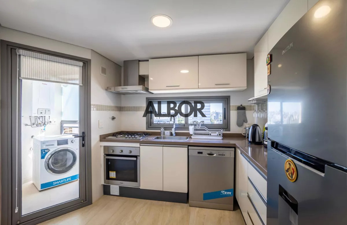 Apartamento ID.396 - Alquiler apartamento 3 Dormitorios Punta Carretas  + garage  Birdie Golf