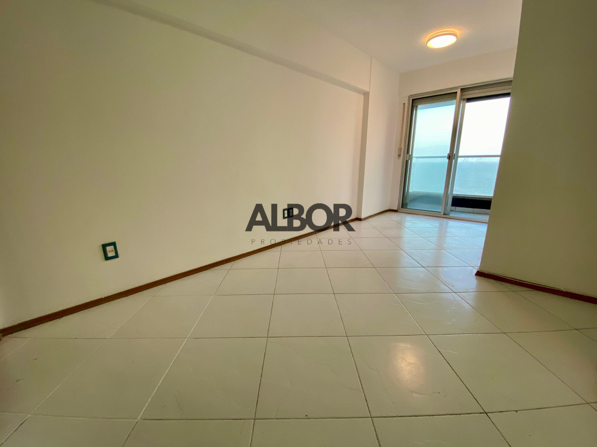 Apartamento ID.443 - Alquiler Apartamento 3 Dormitorios + Garage - Malvin