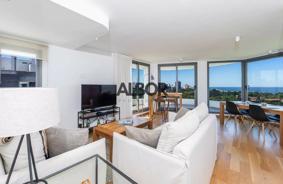 Apartamento ID.396 - Alquiler apartamento 3 Dormitorios Punta Carretas  + garage  Birdie Golf