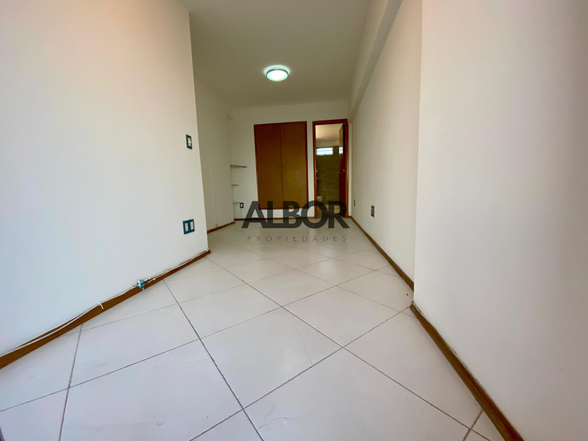 Apartamento ID.443 - Alquiler Apartamento 3 Dormitorios + Garage - Malvin
