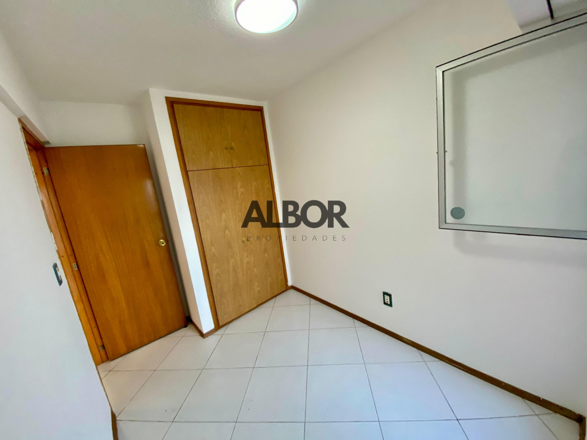 Apartamento ID.443 - Alquiler Apartamento 3 Dormitorios + Garage - Malvin
