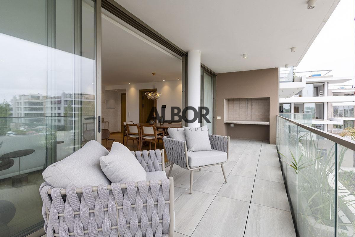 Apartamento ID.466 - Alquiler Apartamento 2 Dormitorios Con Garage en Carrasco - Barrio Parque - Alive Residence