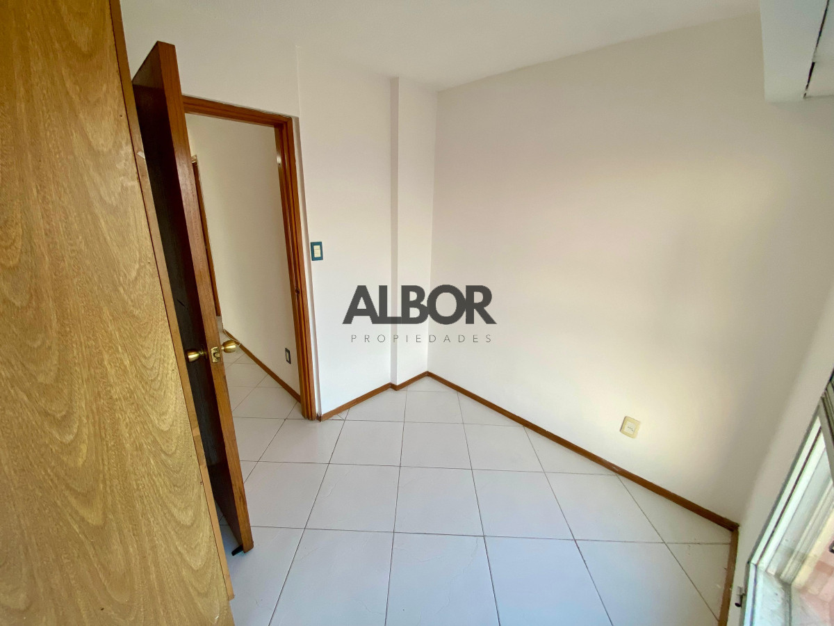 Apartamento ID.443 - Alquiler Apartamento 3 Dormitorios + Garage - Malvin