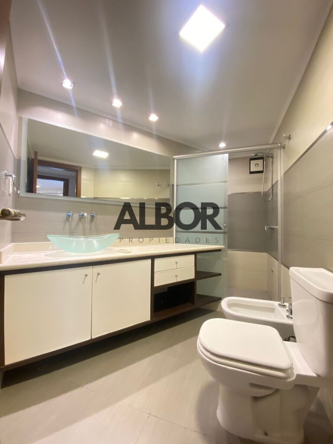 Apartamento ID.245 - Alquiler Apartamento 3 dormitorios - Punta Carretas