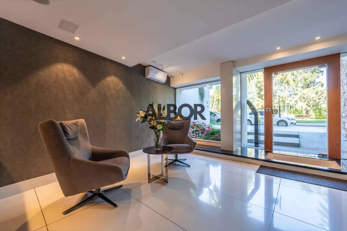 Apartamento ID.396 - Alquiler apartamento 3 Dormitorios Punta Carretas  + garage  Birdie Golf