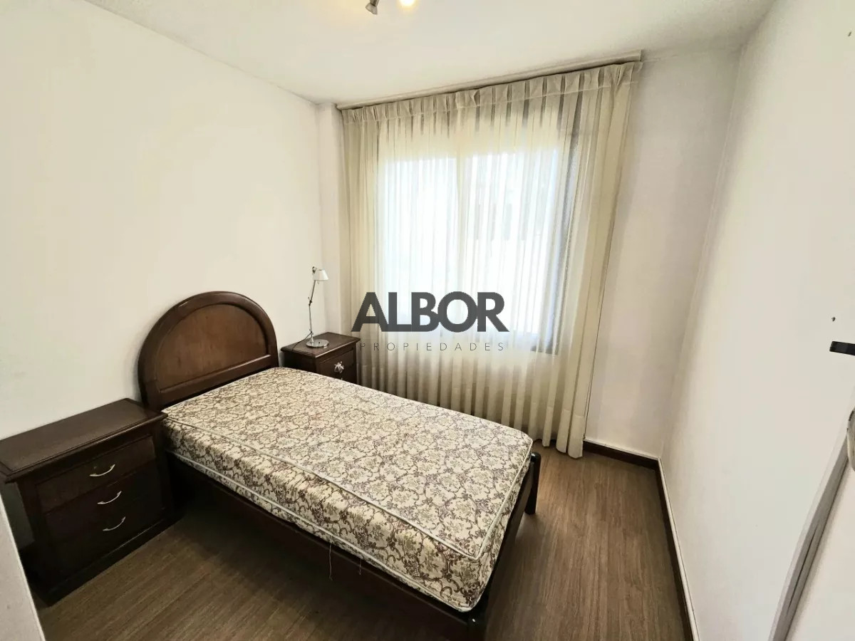 Apartamento ID.468 - Alquiler Apartamento 2 Dormitorios Amoblado + Garaje - Pocitos