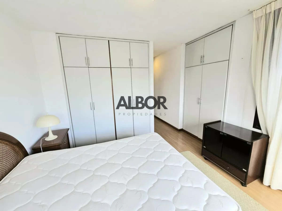 Apartamento ID.468 - Alquiler Apartamento 2 Dormitorios Amoblado + Garaje - Pocitos