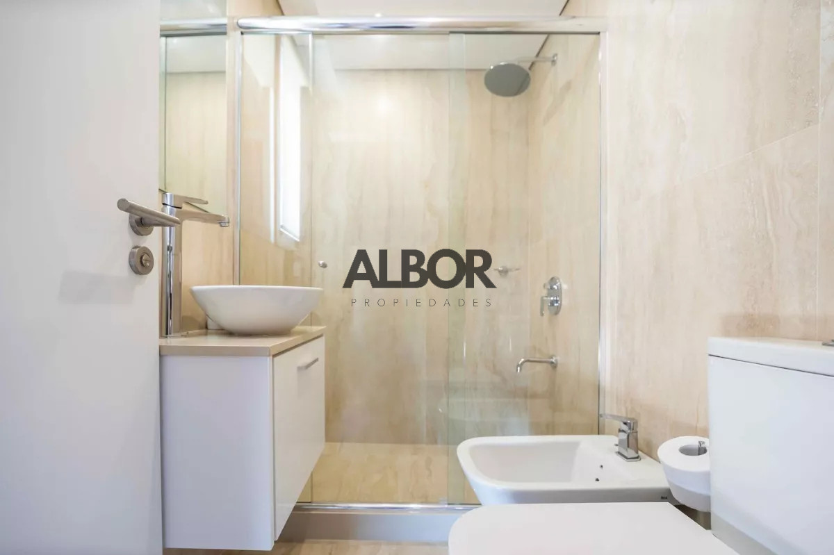 Apartamento ID.396 - Alquiler apartamento 3 Dormitorios Punta Carretas  + garage  Birdie Golf