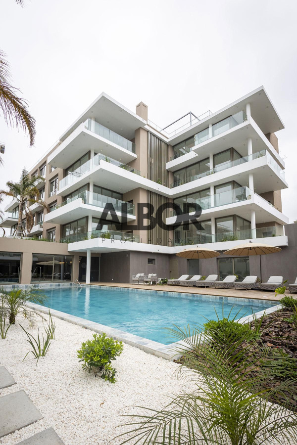 Apartamento ID.466 - Alquiler Apartamento 2 Dormitorios Con Garage en Carrasco - Barrio Parque - Alive Residence