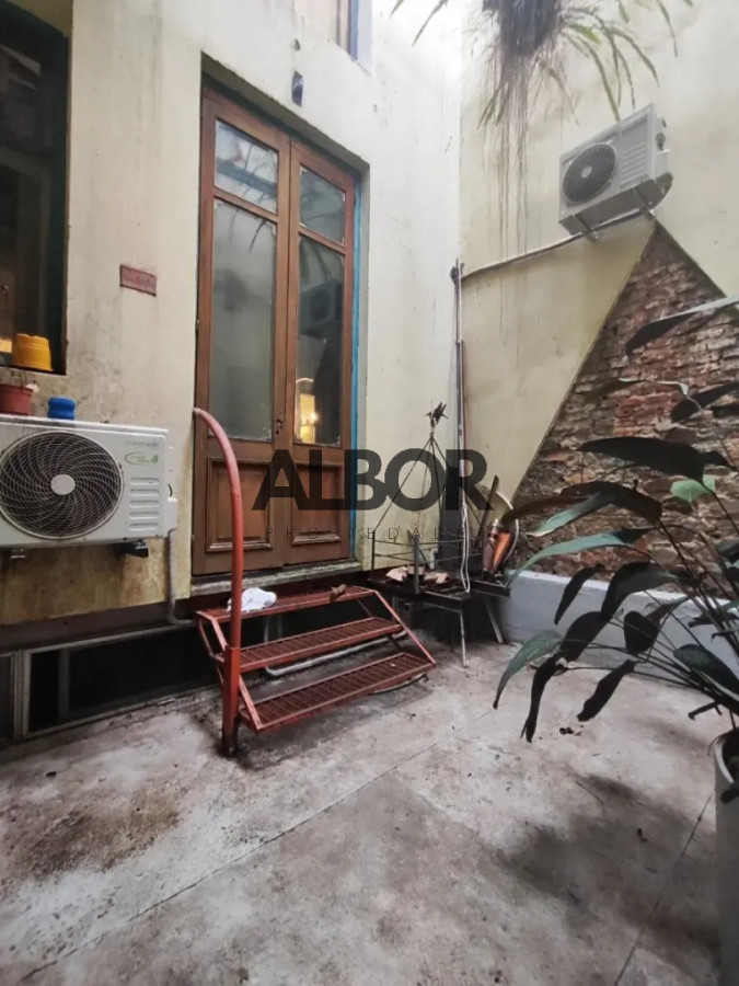 Casa ID.1435 - Venta casa reciclada en Palermo con apartamento independiente - Patio - Garage