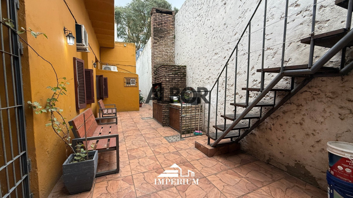 Casa ID.1464 - Venta casa 2 dormitorios - 2 baños - 126 m2 - Cordón