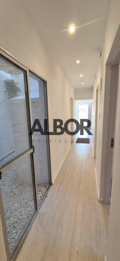 Casa ID.1381 - Venta de apartamento de 2 dormitorios con renta - La Blanqueada