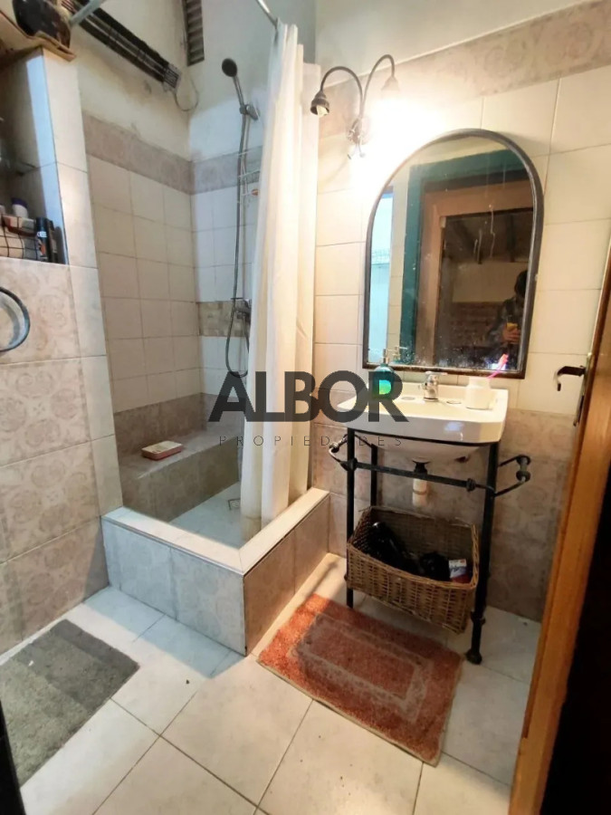 Casa ID.1435 - Venta casa reciclada en Palermo con apartamento independiente - Patio - Garage