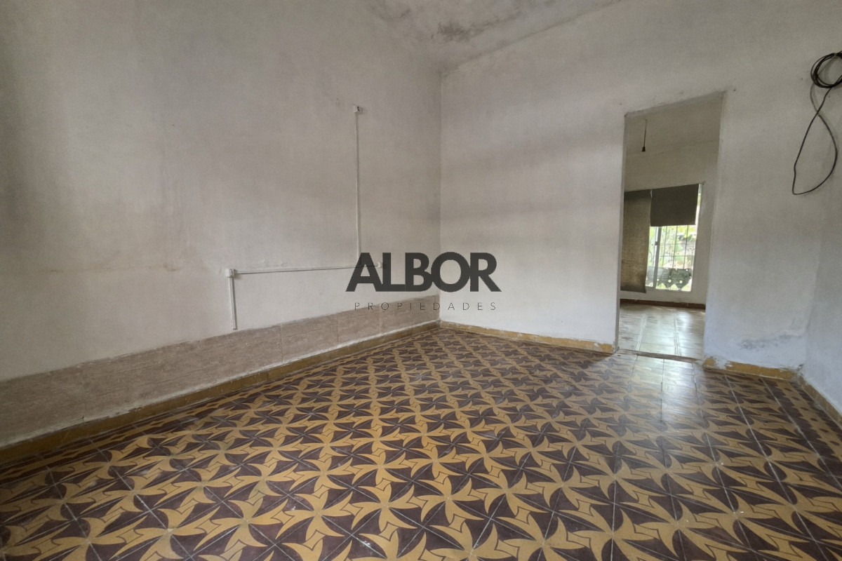 Casa ID.1212 - Venta casa 2 dormitorios - Patio - Frente - Parrillero - Santa Lucia - Canelones