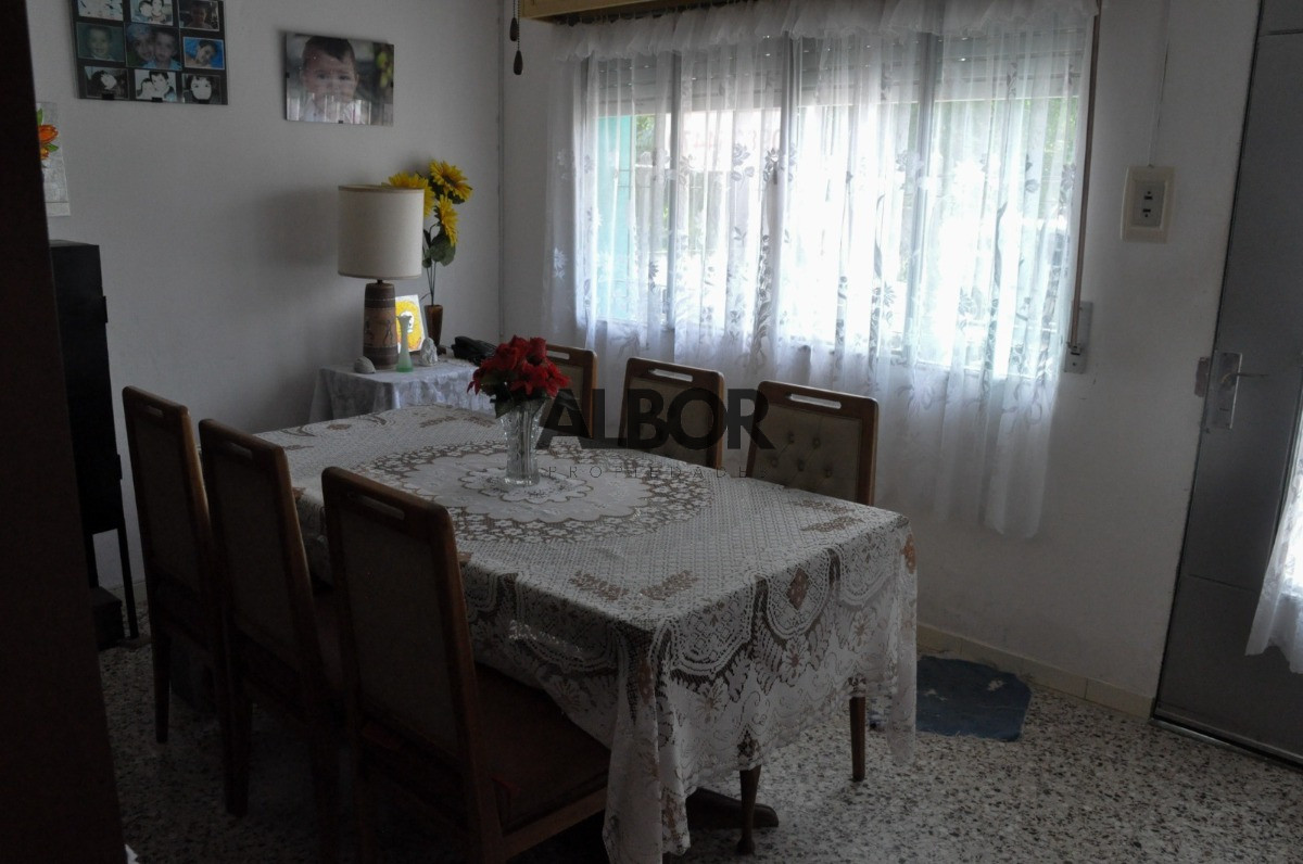Casa ID.210 - Venta Casa Tres Dormitorios - Las Piedras
