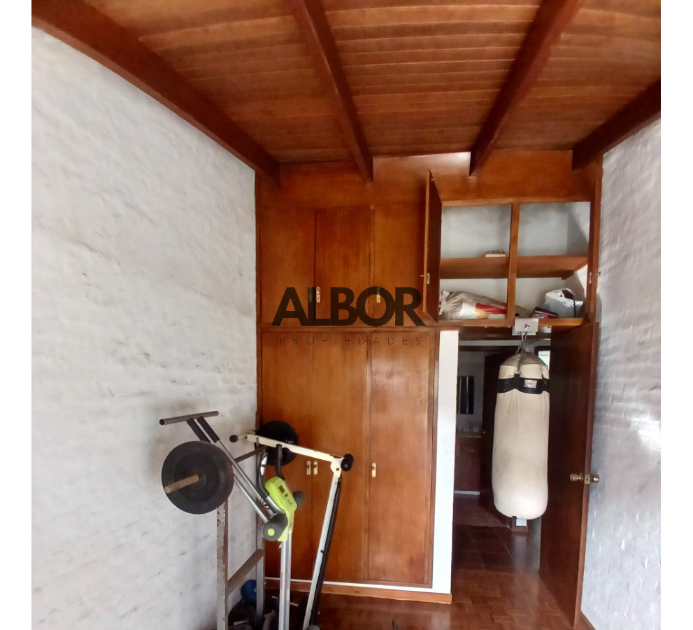 Casa ID.212 - Venta Casa Seis Dorms - Parque Batlle