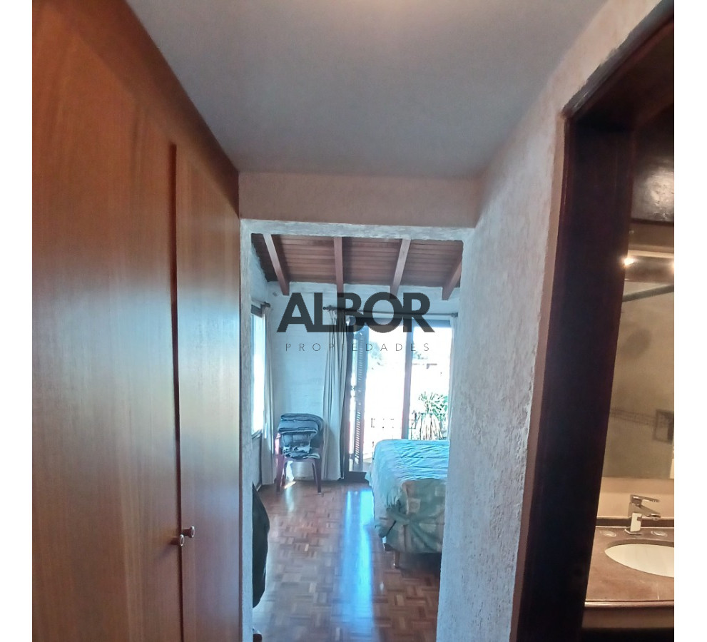 Casa ID.212 - Venta Casa Seis Dorms - Parque Batlle