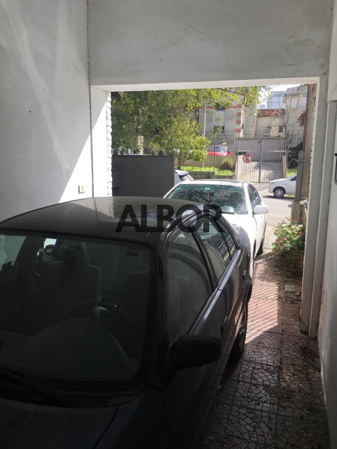 Casa ID.212 - Venta Casa Seis Dorms - Parque Batlle