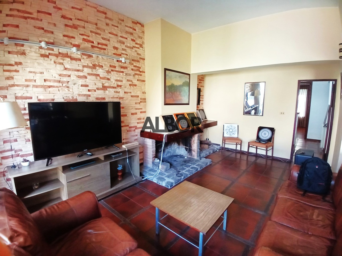 Casa ID.212 - Venta Casa Seis Dorms - Parque Batlle