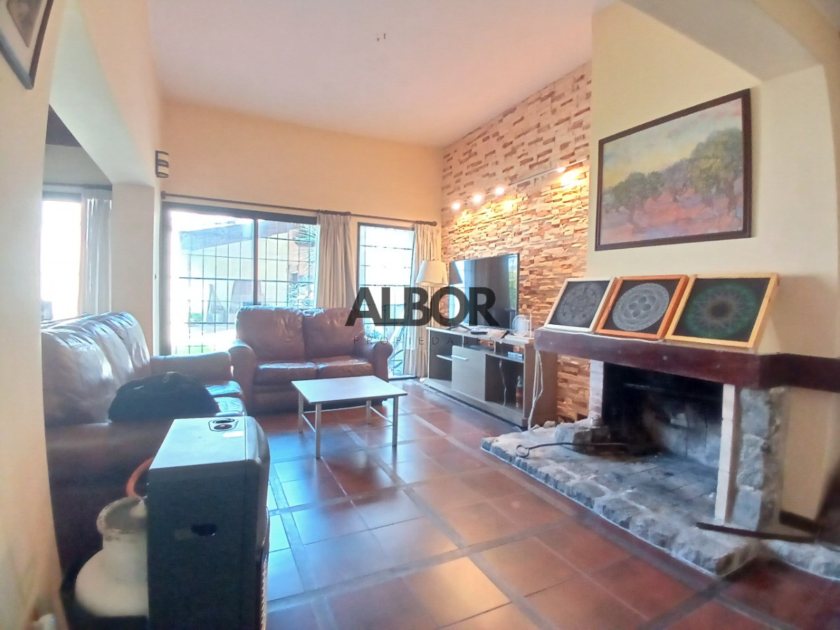 Casa ID.212 - Venta Casa Seis Dorms - Parque Batlle