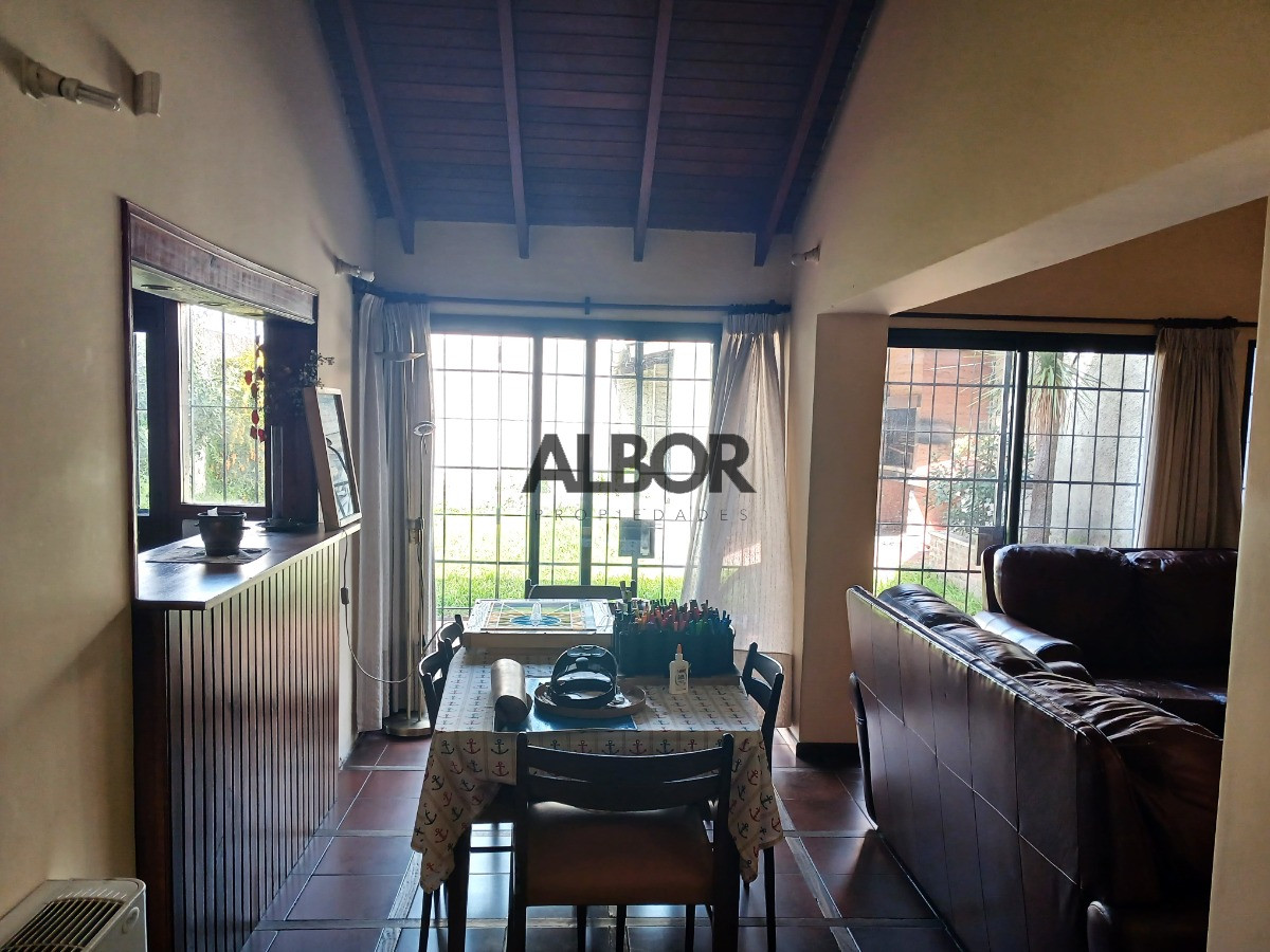 Casa ID.212 - Venta Casa Seis Dorms - Parque Batlle